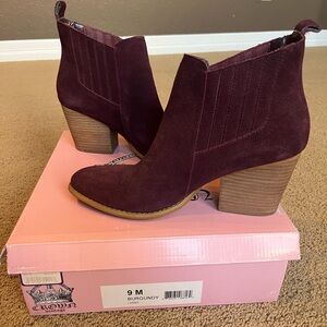 Brand New! Crown Vintage Lasso Ankle Boots